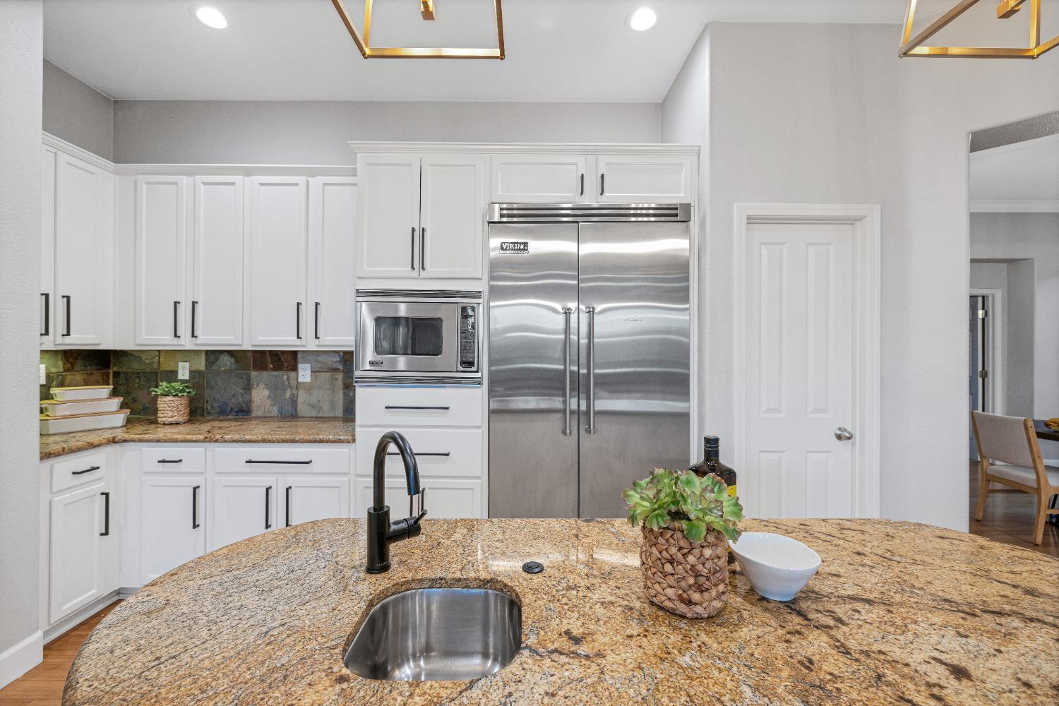 Detail Gallery Image 19 of 62 For 3981 Monteverde Dr, Lincoln,  CA 95648 - 4 Beds | 2/2 Baths