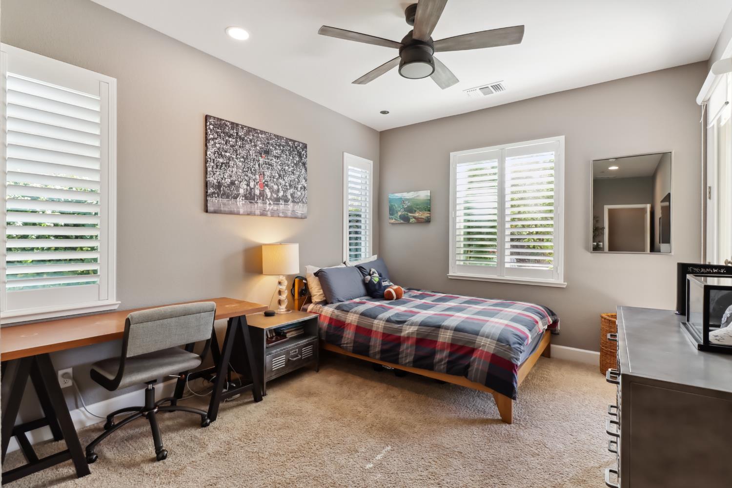 Detail Gallery Image 29 of 69 For 5604 Saratoga Cir, Rocklin,  CA 95765 - 4 Beds | 3/1 Baths
