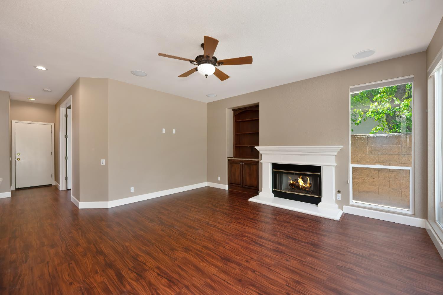 Detail Gallery Image 21 of 52 For 4001 Ironwood Dr, El Dorado Hills,  CA 95762 - 5 Beds | 3 Baths