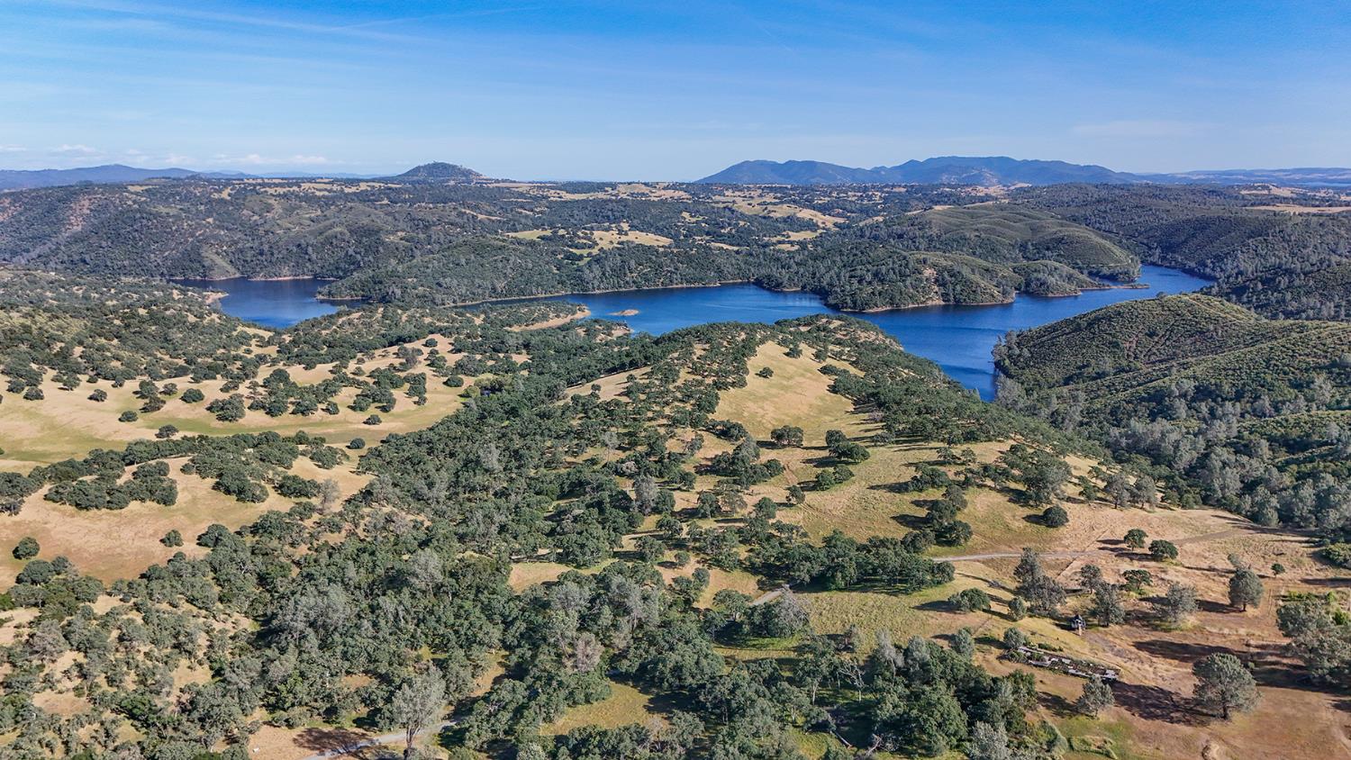 Detail Gallery Image 9 of 79 For 6060 Stony Creek Rd, Jackson,  CA 95642 - 3 Beds | 2/1 Baths