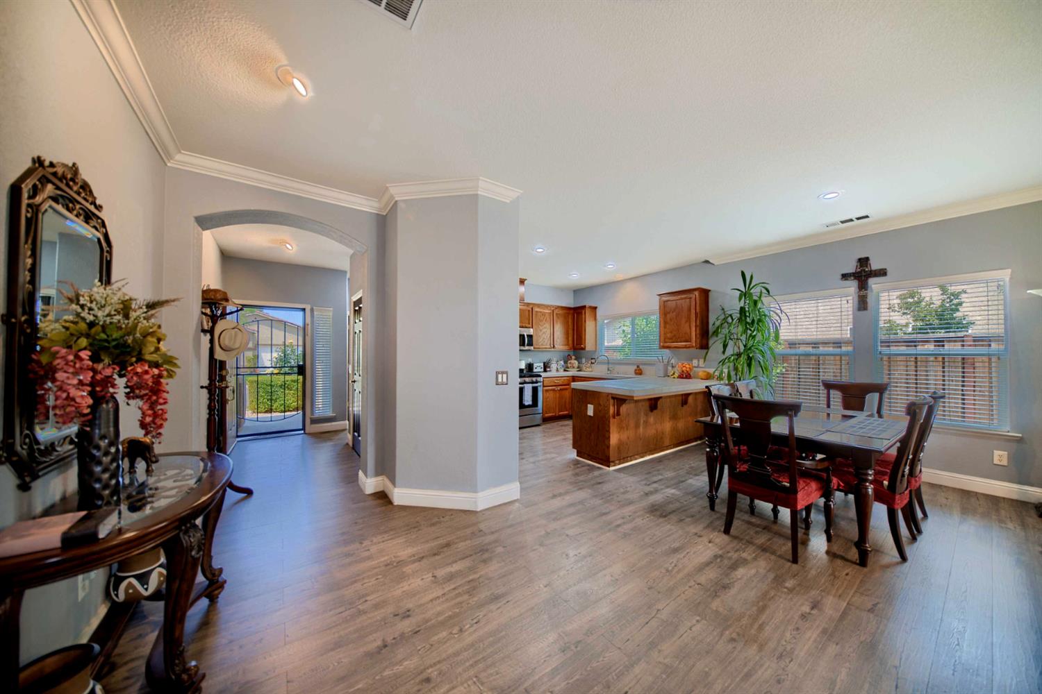 Detail Gallery Image 19 of 98 For 2994 La Vina Cir, Los Banos,  CA 93635 - 3 Beds | 2 Baths