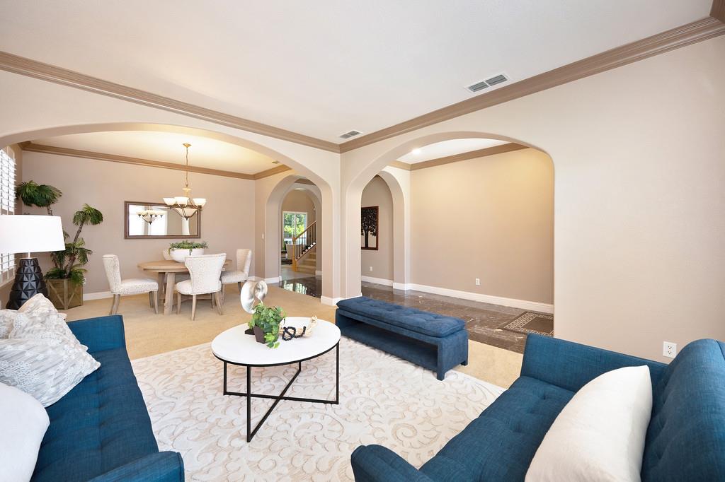 Detail Gallery Image 16 of 78 For 10317 Hite Cir, Elk Grove,  CA 95757 - 5 Beds | 3 Baths