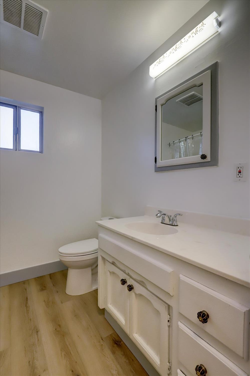 Detail Gallery Image 20 of 62 For 347 E Maryland Dr, Grass Valley,  CA 95945 - 2 Beds | 2 Baths