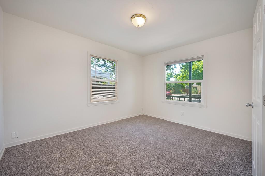 Detail Gallery Image 20 of 28 For 1167 Sonoma Ave, Sacramento,  CA 95815 - 2 Beds | 1 Baths