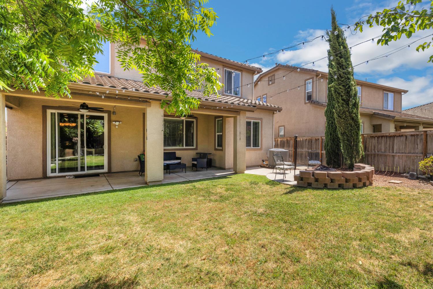 Detail Gallery Image 26 of 43 For 10424 Fossil Way, Elk Grove,  CA 95757 - 4 Beds | 3/1 Baths
