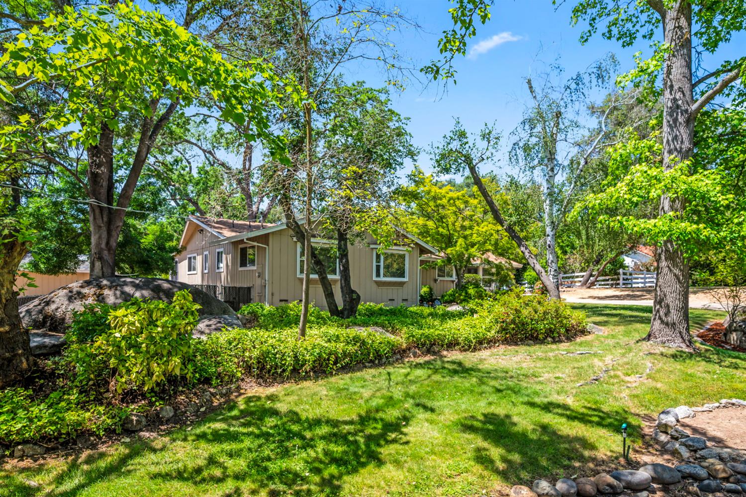 Detail Gallery Image 6 of 55 For 7402 West Ln, Granite Bay,  CA 95746 - 4 Beds | 3 Baths