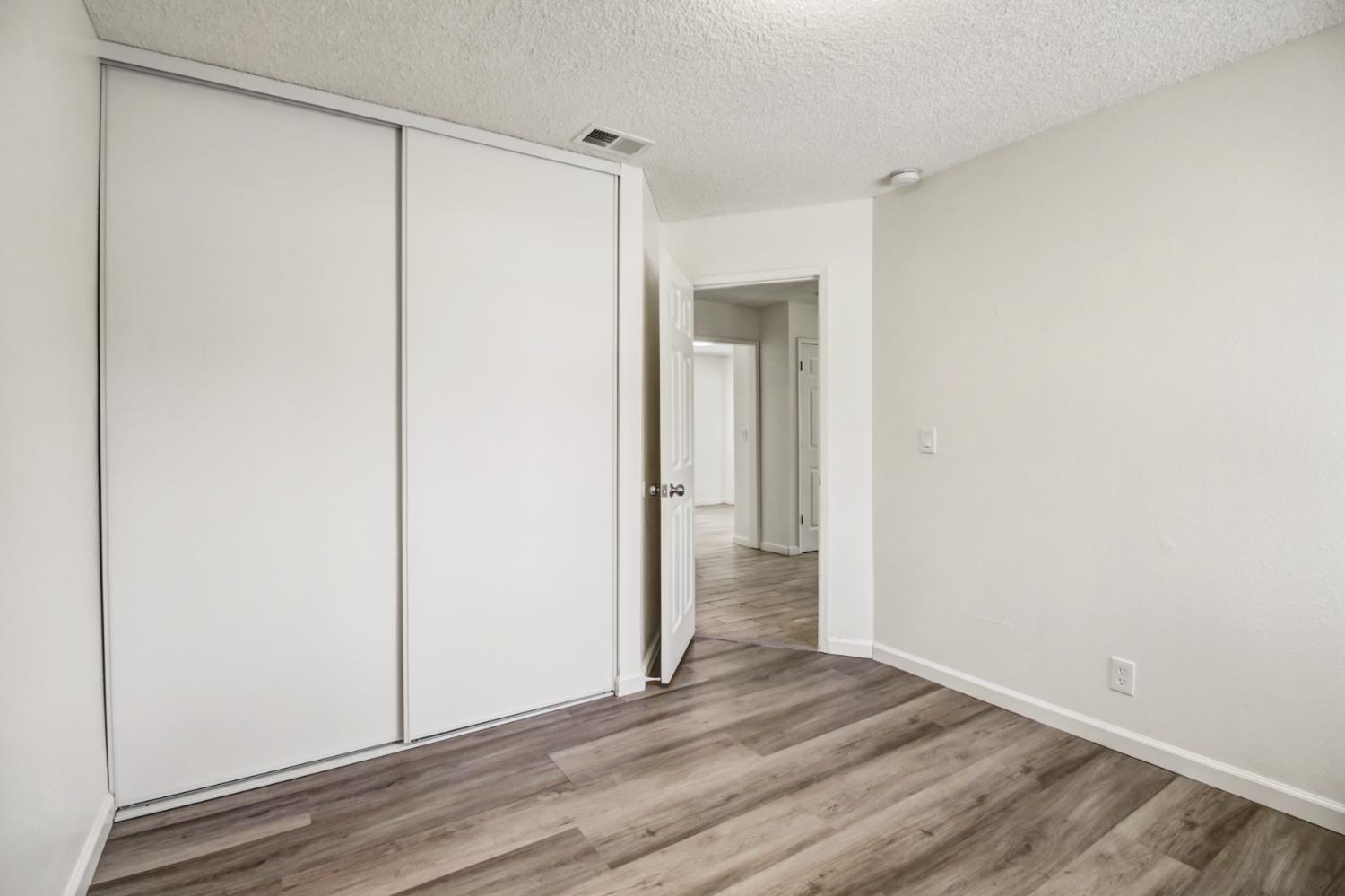 Detail Gallery Image 40 of 48 For 2301 Walnut Grove Way, Rancho Cordova,  CA 95670 - 3 Beds | 2 Baths