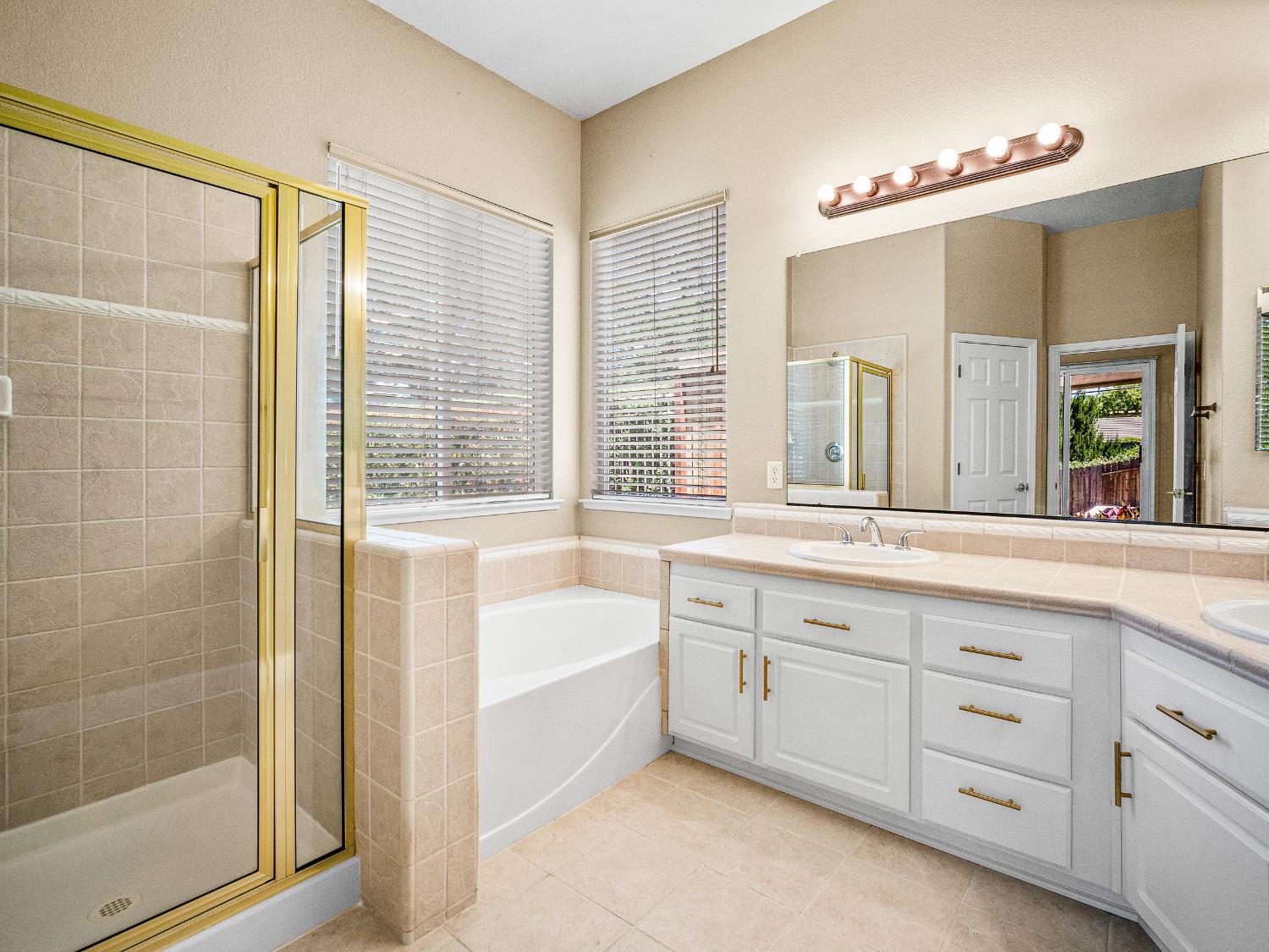 Detail Gallery Image 21 of 61 For 15325 Murieta South Pkwy, Rancho Murieta,  CA 95683 - 3 Beds | 2 Baths