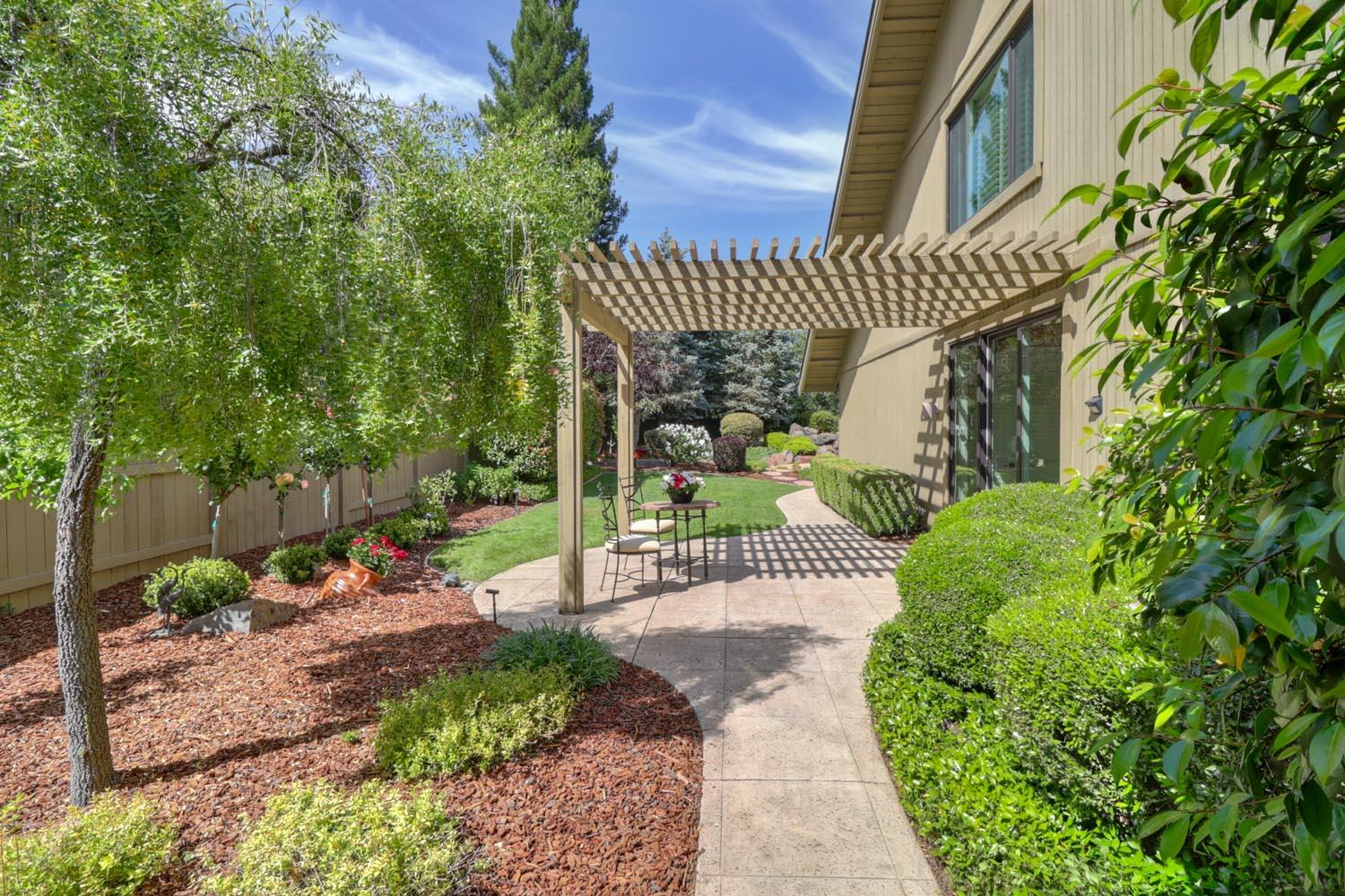 Detail Gallery Image 55 of 62 For 11464 Huntington Village Ln, Gold River,  CA 95670 - 4 Beds | 4/2 Baths
