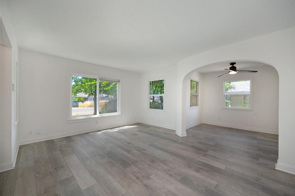 Detail Gallery Image 8 of 28 For 1167 Sonoma Ave, Sacramento,  CA 95815 - 2 Beds | 1 Baths