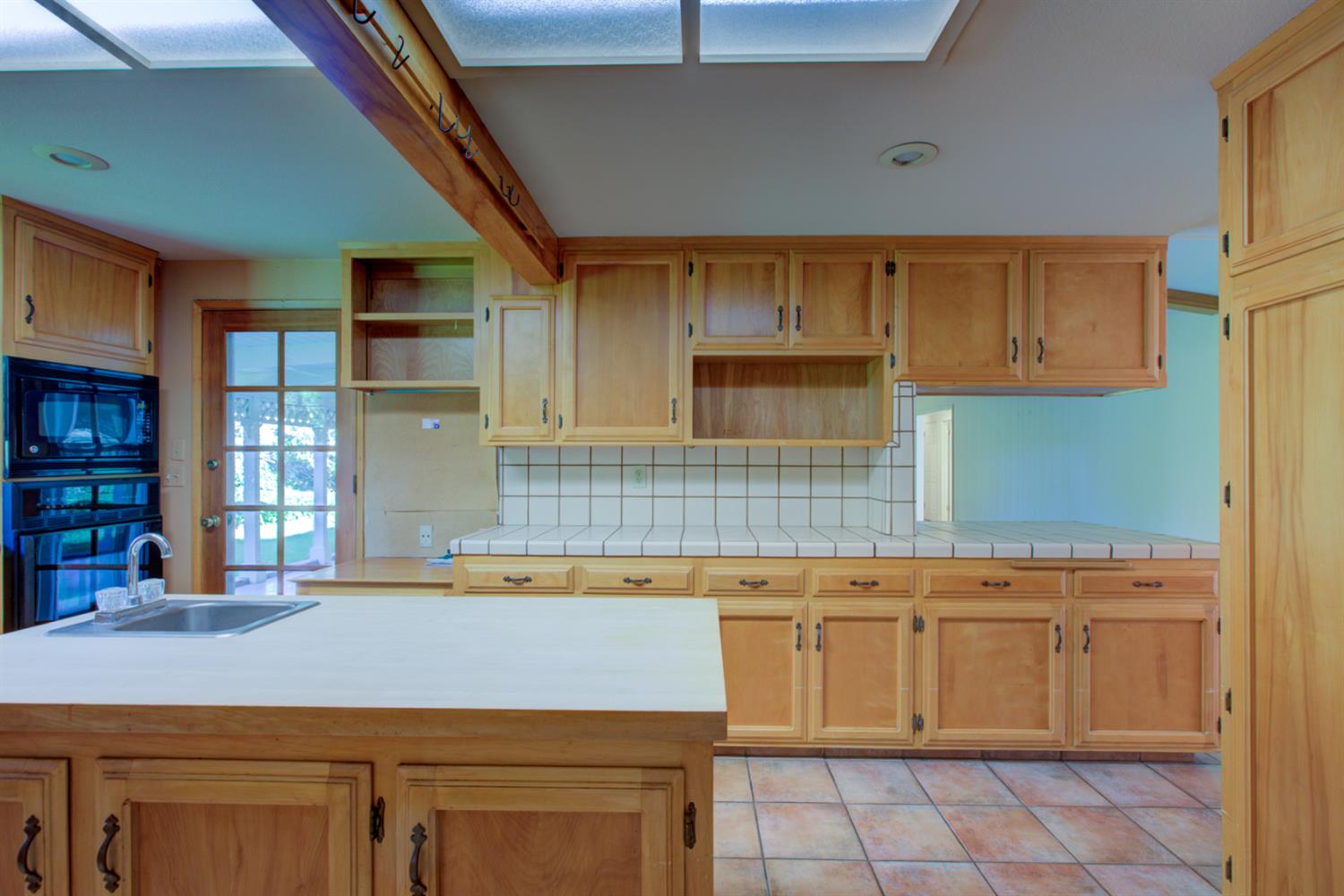 Bedford Drive, Merced, California image 11