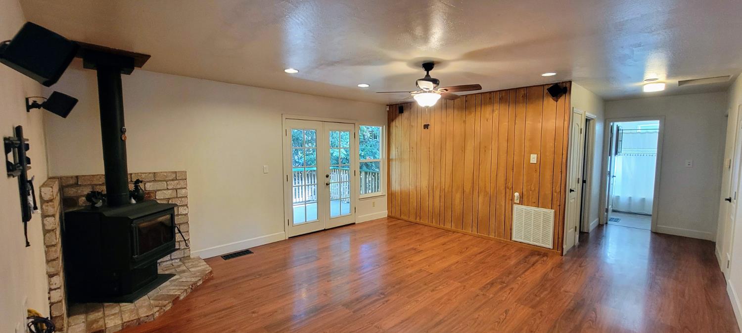 Detail Gallery Image 19 of 28 For 24040 Hitching Post Rd, Sonora,  CA 95370 - 3 Beds | 2 Baths