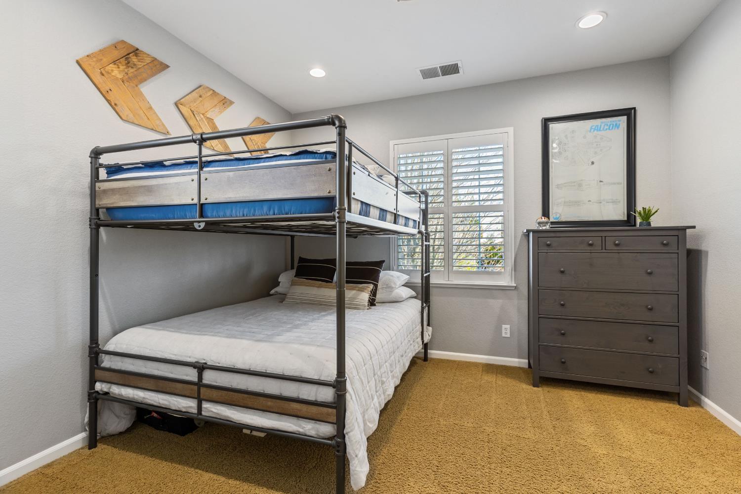 Detail Gallery Image 32 of 36 For 947 Campfire Cir, Rocklin,  CA 95765 - 3 Beds | 2/1 Baths