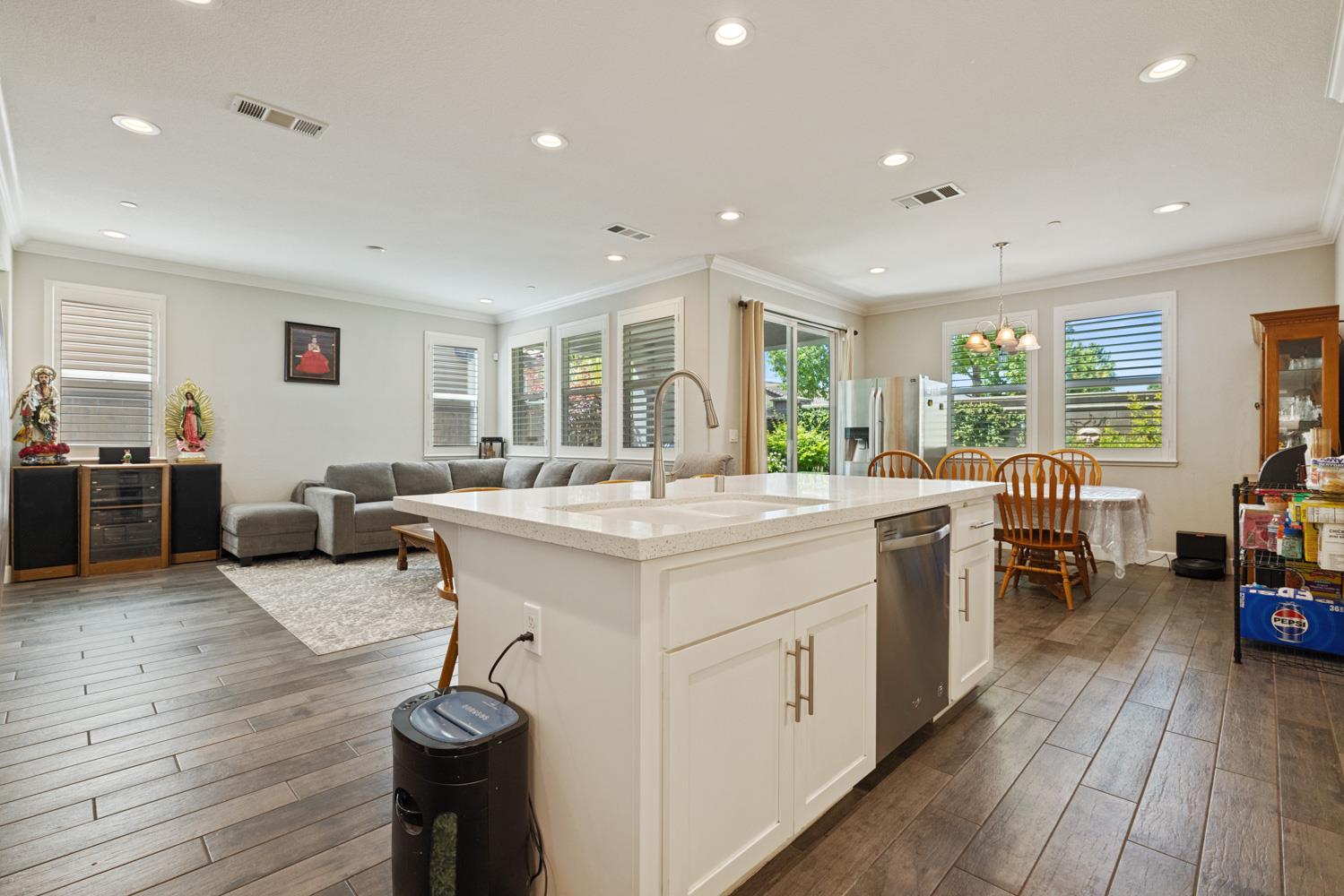 Detail Gallery Image 21 of 35 For 213 Isabella Dr, Lodi,  CA 95240 - 3 Beds | 2 Baths