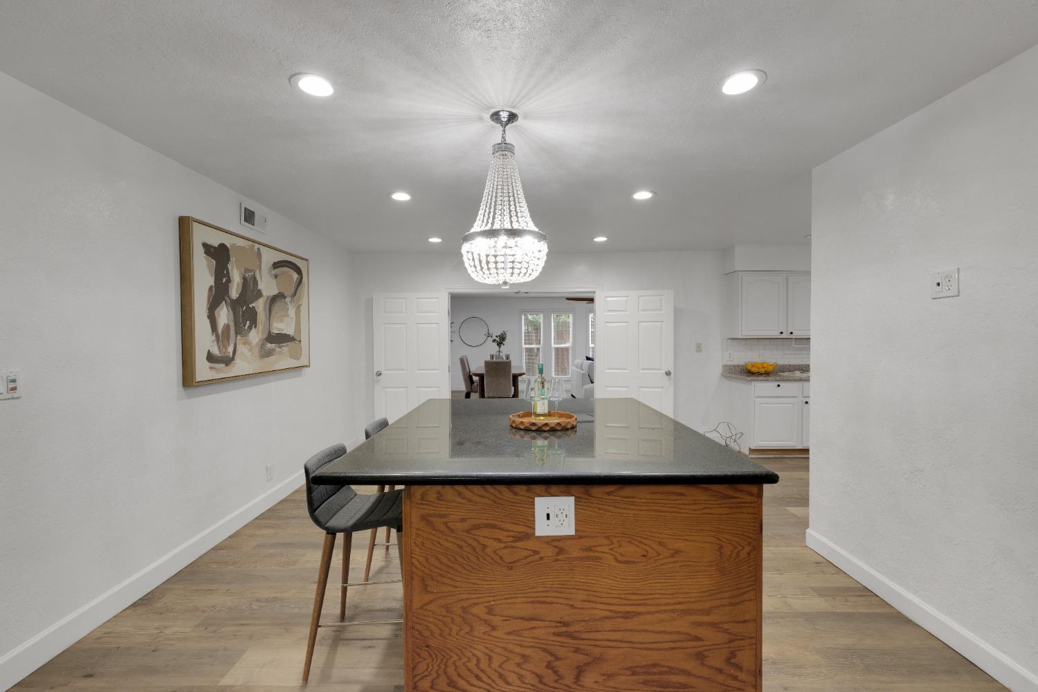 Detail Gallery Image 11 of 33 For 6140 Rumford Ave, Citrus Heights,  CA 95621 - 3 Beds | 2 Baths