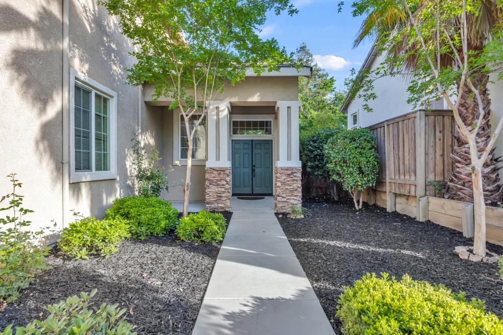 Detail Gallery Image 3 of 58 For 1863 Antares Ct, Folsom,  CA 95630 - 4 Beds | 3 Baths