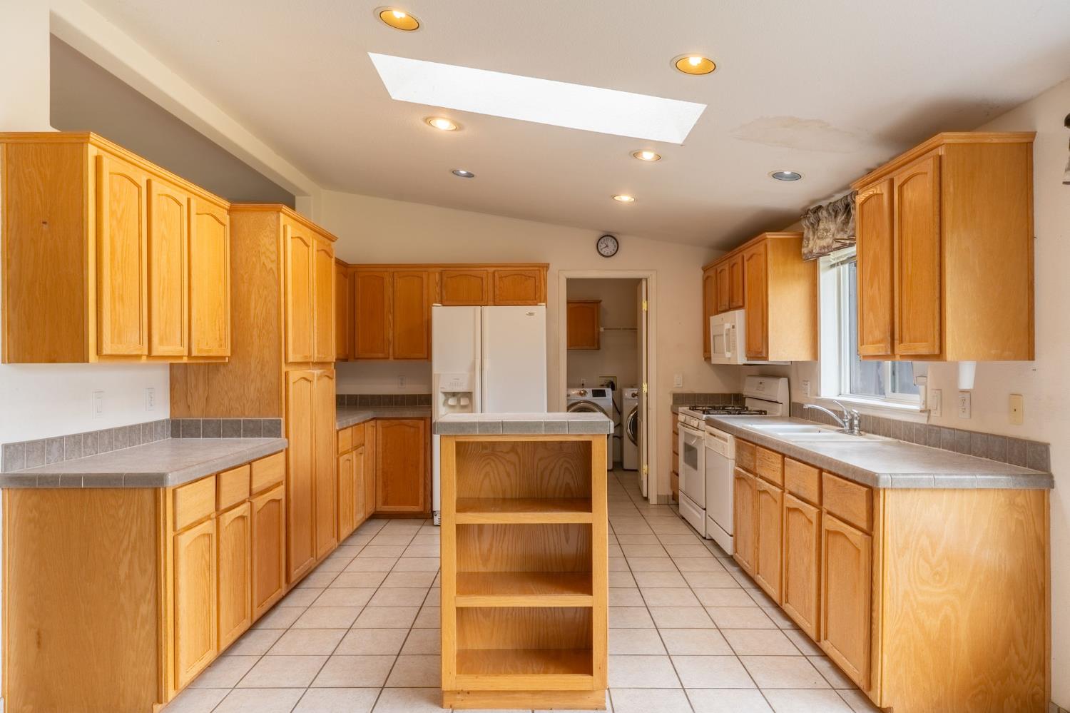 Detail Gallery Image 22 of 52 For 16525 Morrison Road, Oakdale,  CA 95361 - 4 Beds | 3 Baths