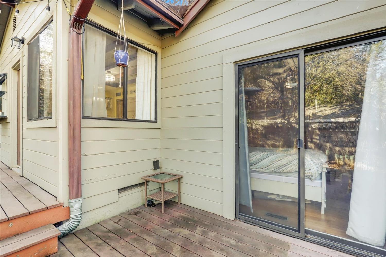 Detail Gallery Image 33 of 61 For 230 June Dr, Grass Valley,  CA 95945 - 2 Beds | 2 Baths