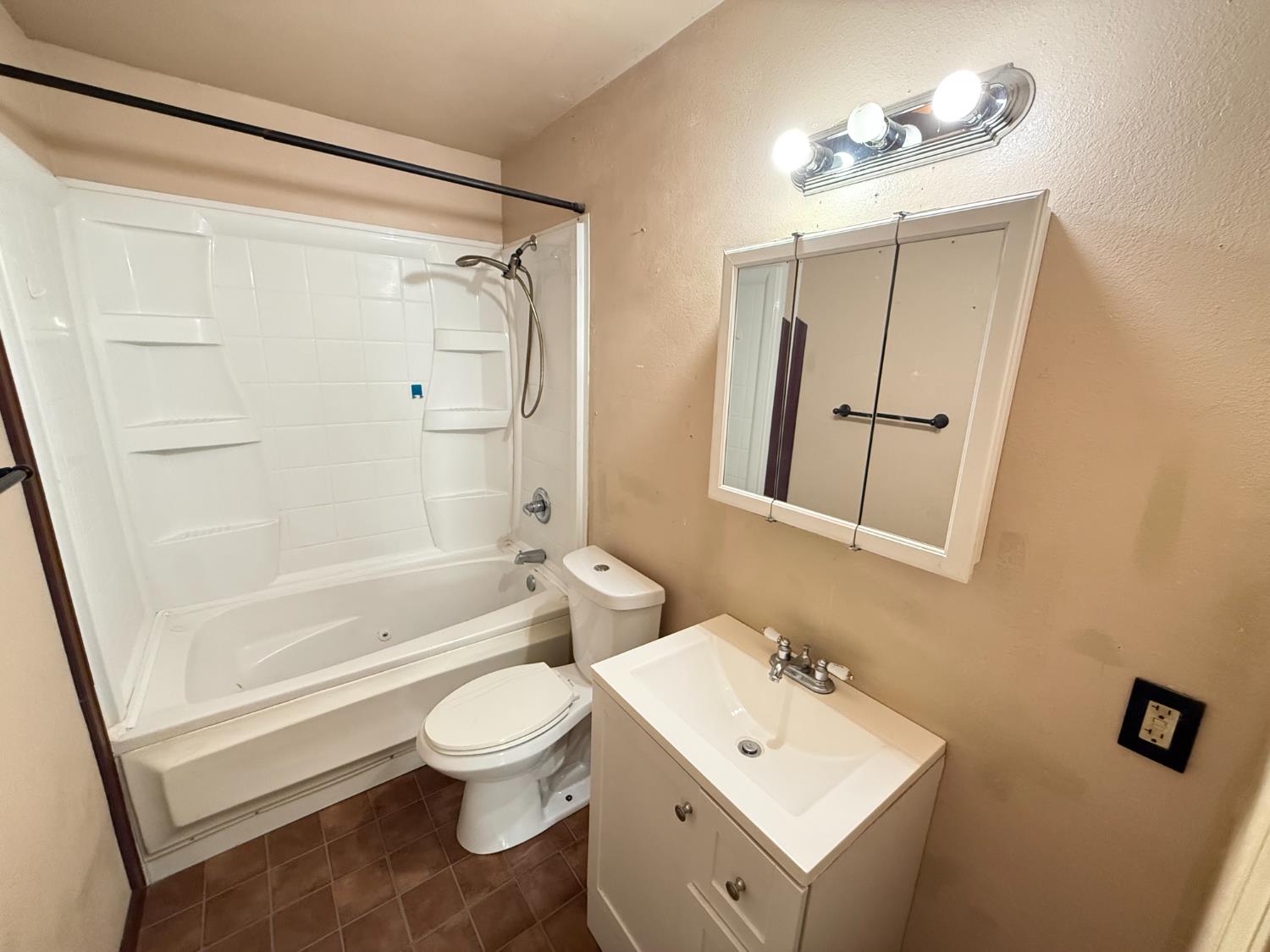 Detail Gallery Image 7 of 17 For 1318 Freeman St, Marysville,  CA 95901 - 3 Beds | 2 Baths