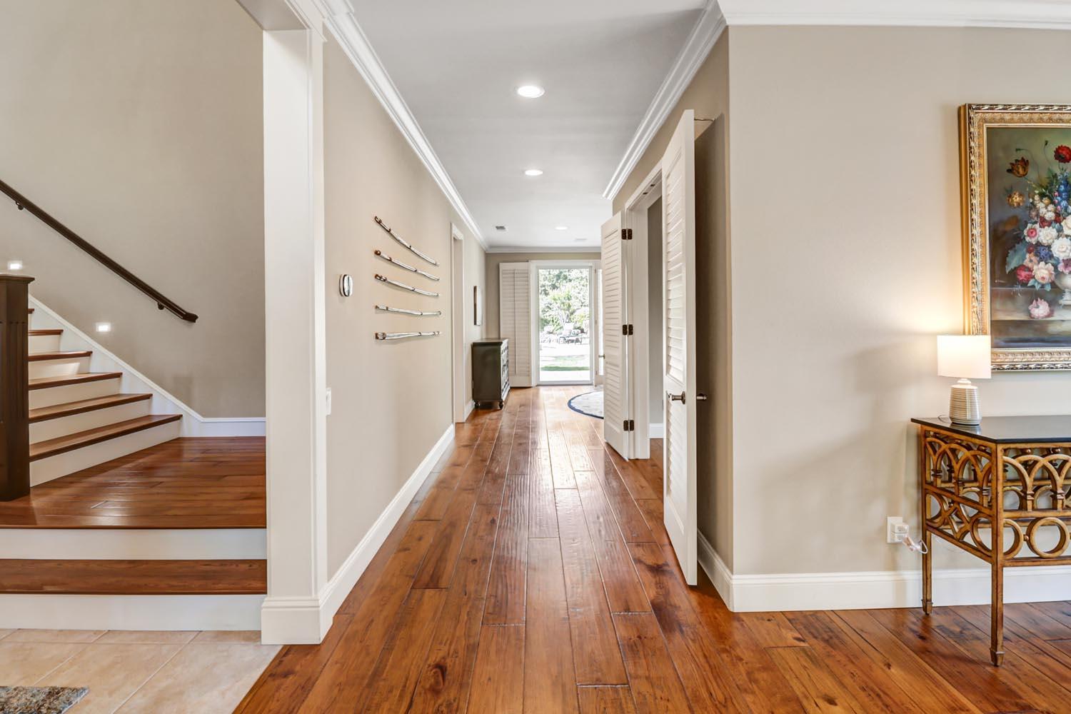 Detail Gallery Image 8 of 62 For 11464 Huntington Village Ln, Gold River,  CA 95670 - 4 Beds | 4/2 Baths