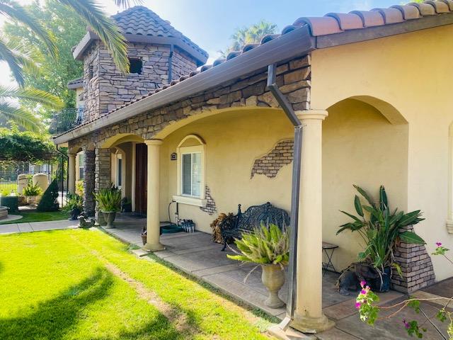 Detail Gallery Image 4 of 17 For 3522 E Barron Rd, Acampo,  CA 95220 - 5 Beds | 4 Baths