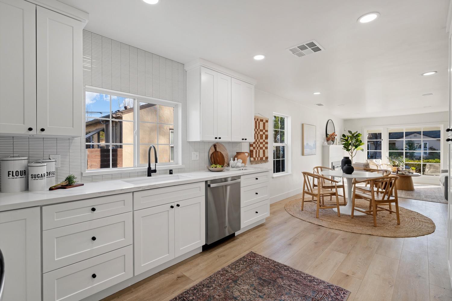 Detail Gallery Image 17 of 49 For 2750 San Luis Ct, Sacramento,  CA 95818 - 3 Beds | 2 Baths