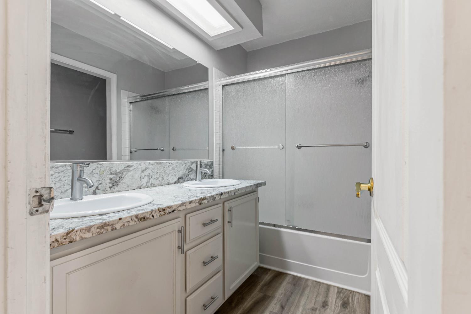 Detail Gallery Image 19 of 42 For 374 Trevor Ave, Oakdale,  CA 95361 - 4 Beds | 2 Baths