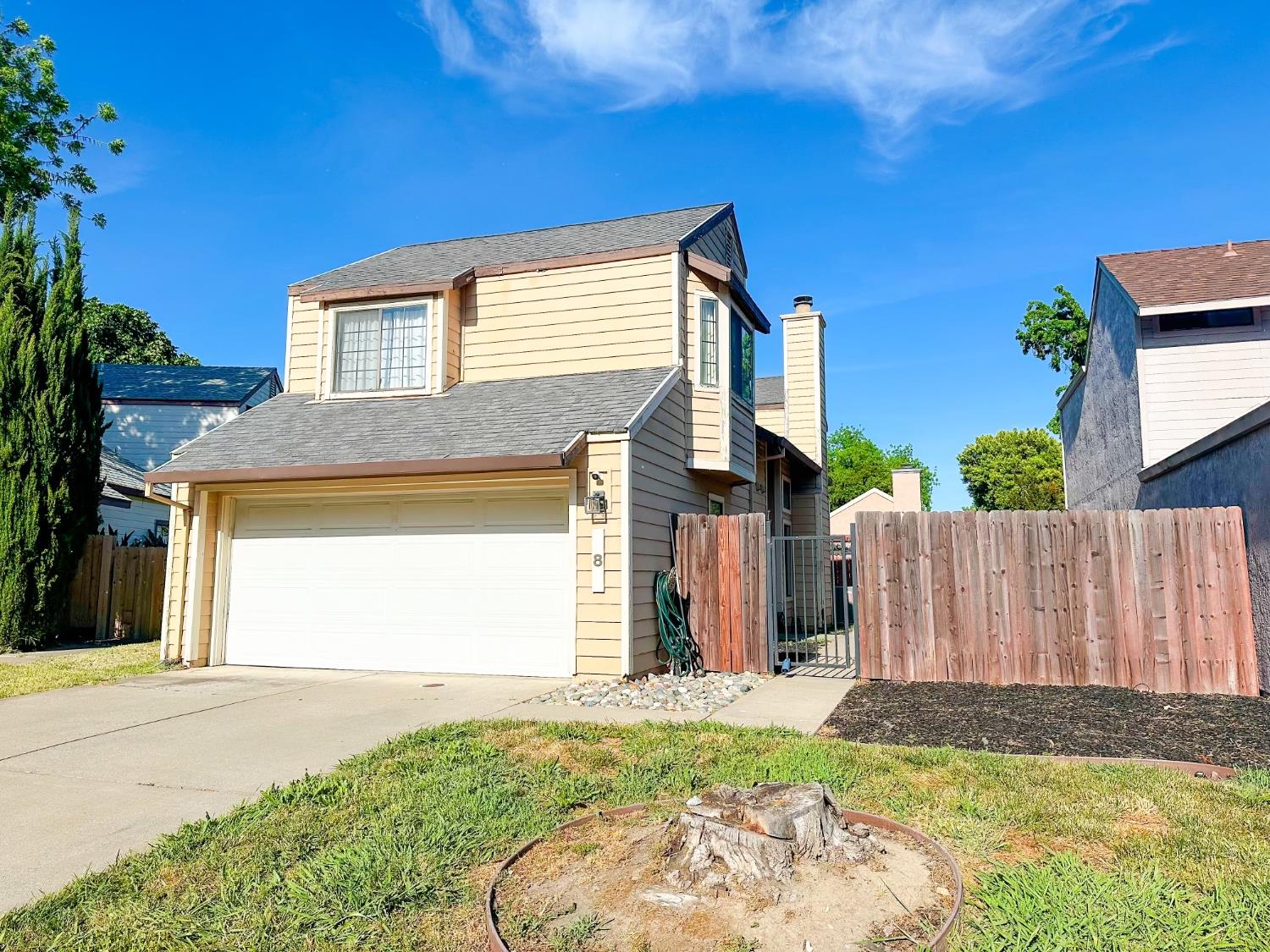 Detail Gallery Image 1 of 20 For 8 Tide Ct, Sacramento,  CA 95833 - 3 Beds | 2/1 Baths