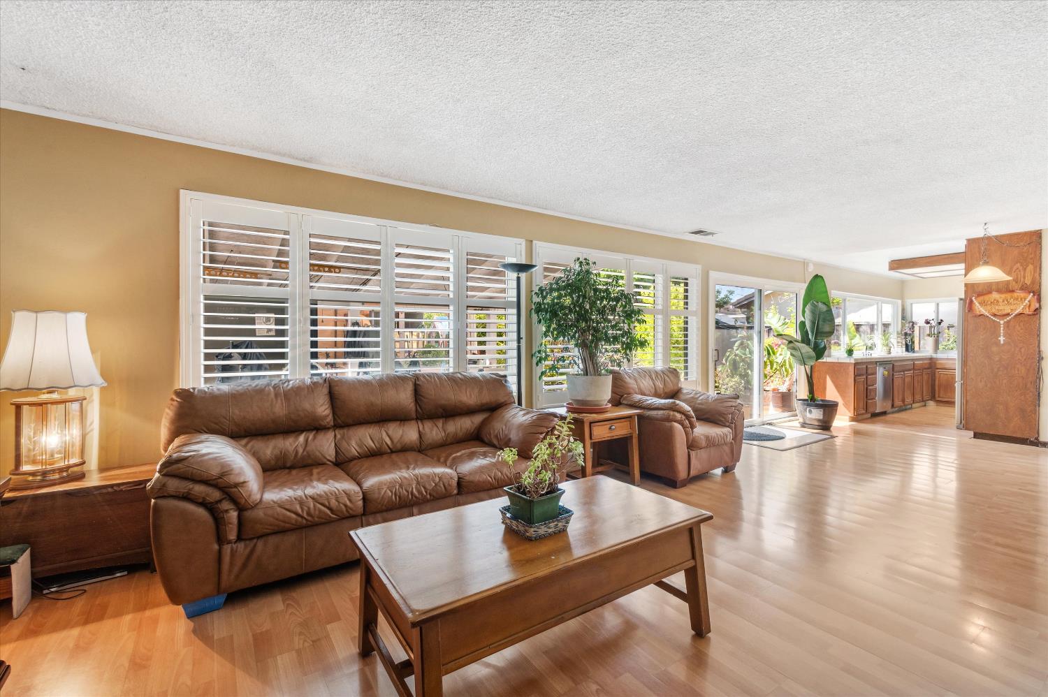 Detail Gallery Image 9 of 32 For 4852 Nadine Ct, Union City,  CA 94587 - 3 Beds | 2/1 Baths