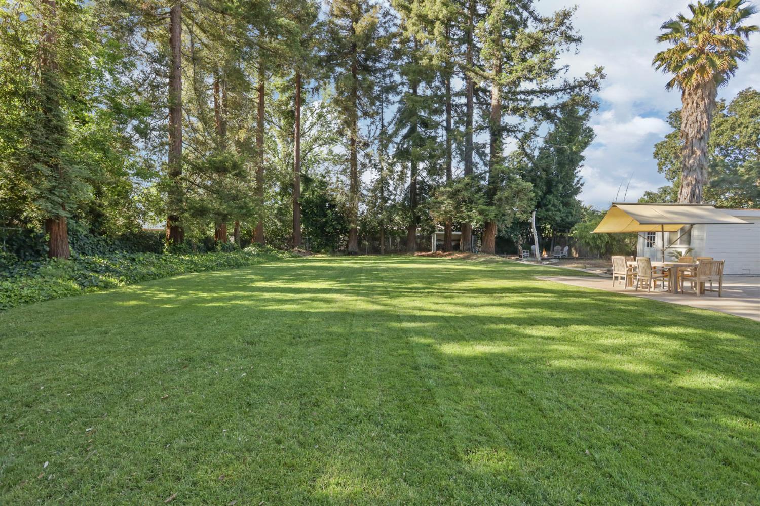Detail Gallery Image 72 of 80 For 3651 Country Club Blvd, Stockton,  CA 95204 - 6 Beds | 3 Baths