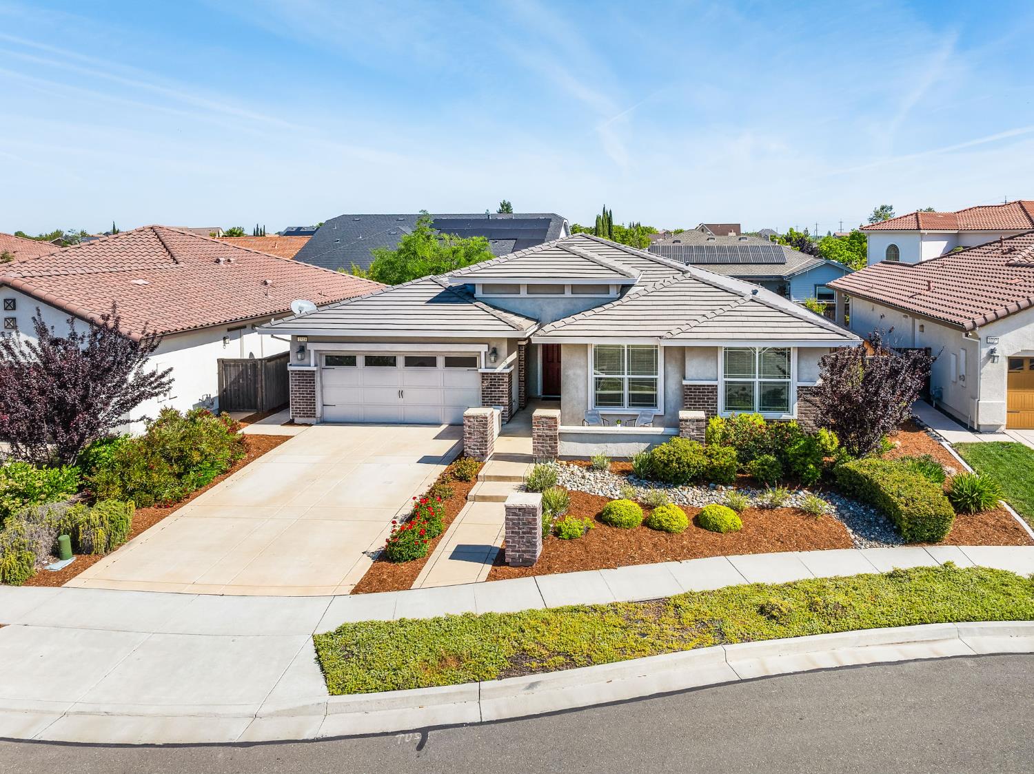 Detail Gallery Image 4 of 41 For 2723 Sweeney Dr, Woodland,  CA 95776 - 4 Beds | 2/1 Baths