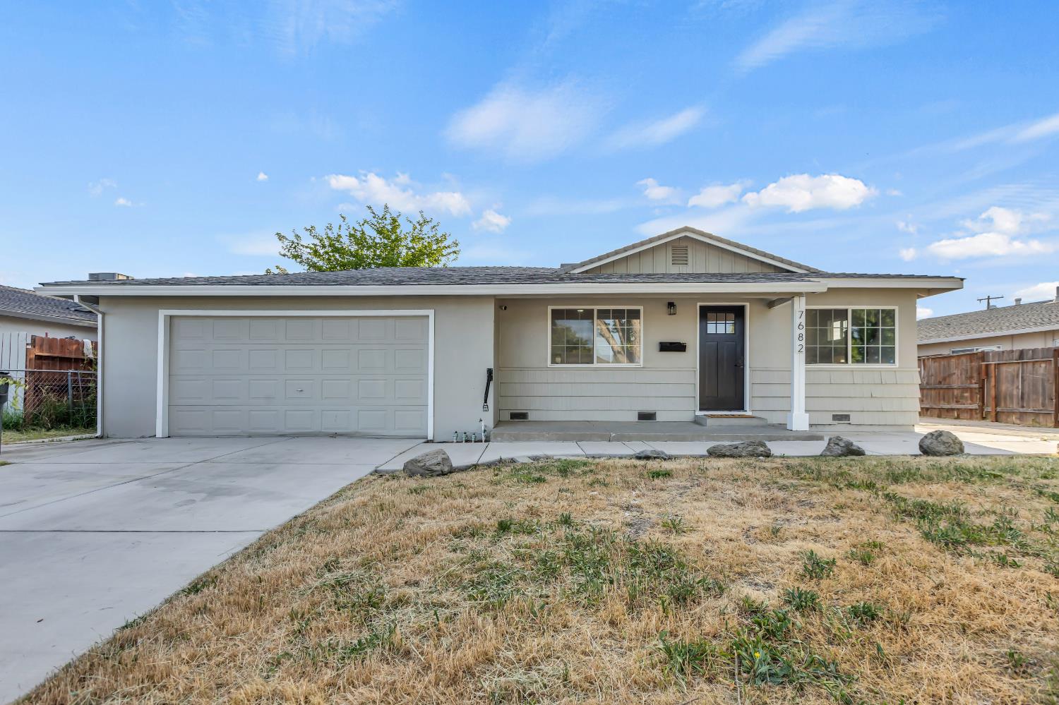 Detail Gallery Image 1 of 42 For 7682 Detroit Blvd, Sacramento,  CA 95832 - 4 Beds | 2 Baths