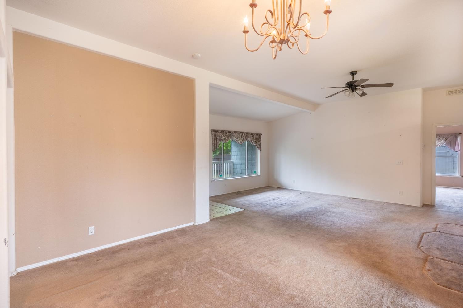 Detail Gallery Image 9 of 52 For 16525 Morrison Road, Oakdale,  CA 95361 - 4 Beds | 3 Baths