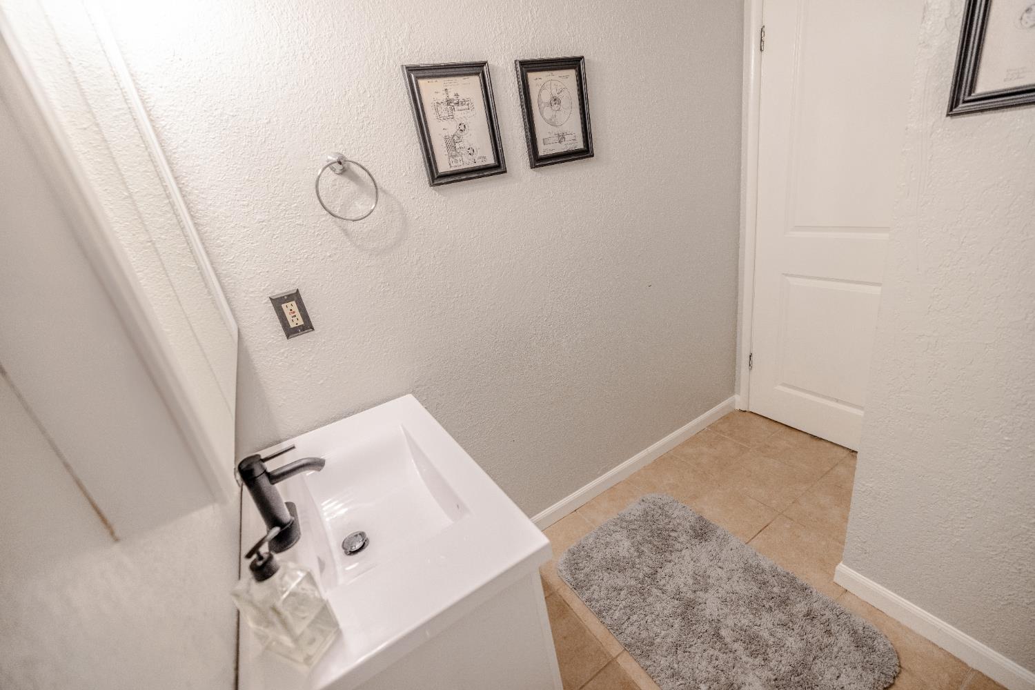 Detail Gallery Image 27 of 64 For 10468 Neiretto Ct, Rancho Cordova,  CA 95670 - 3 Beds | 2 Baths