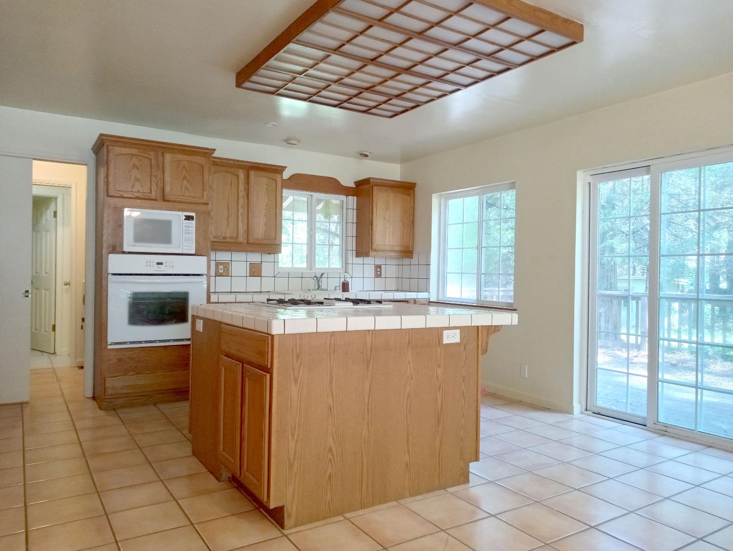 Detail Gallery Image 9 of 37 For 18942 Shake Ridge Rd, Sutter Creek,  CA 95685 - 2 Beds | 2 Baths