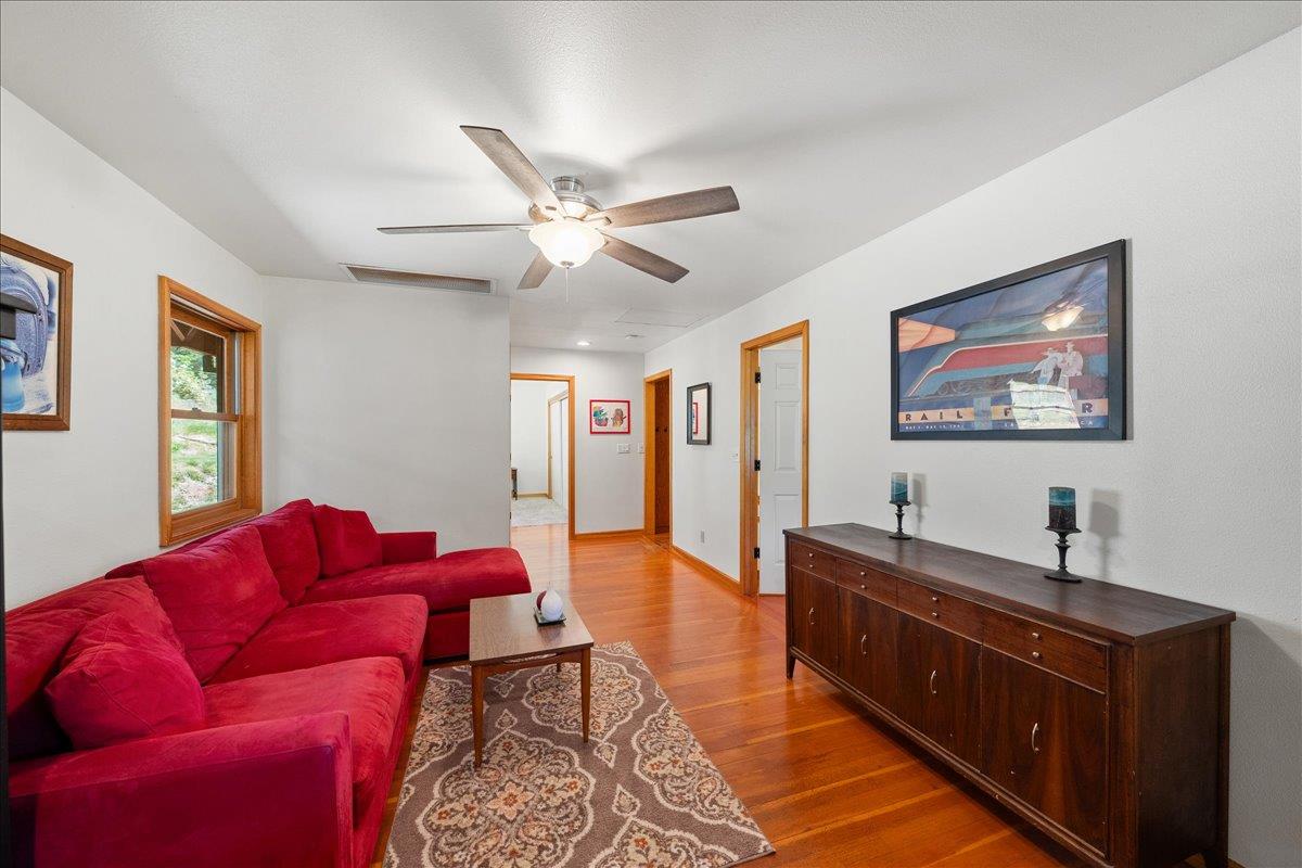 Detail Gallery Image 32 of 63 For 21925 Sandstone Way, Foresthill,  CA 95631 - 3 Beds | 3 Baths