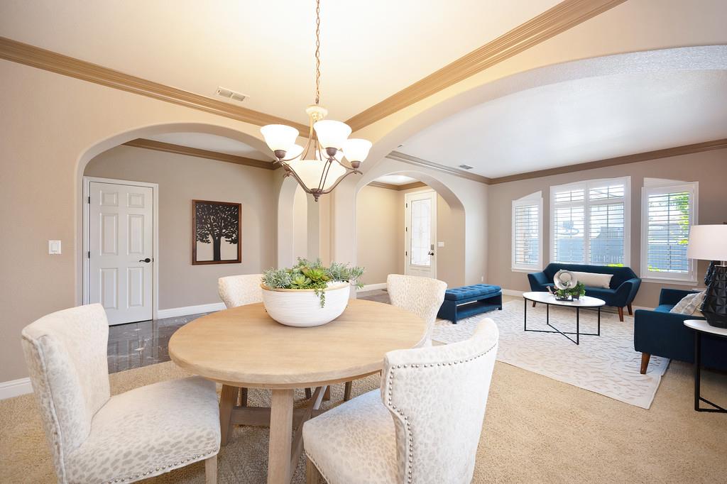 Detail Gallery Image 18 of 78 For 10317 Hite Cir, Elk Grove,  CA 95757 - 5 Beds | 3 Baths