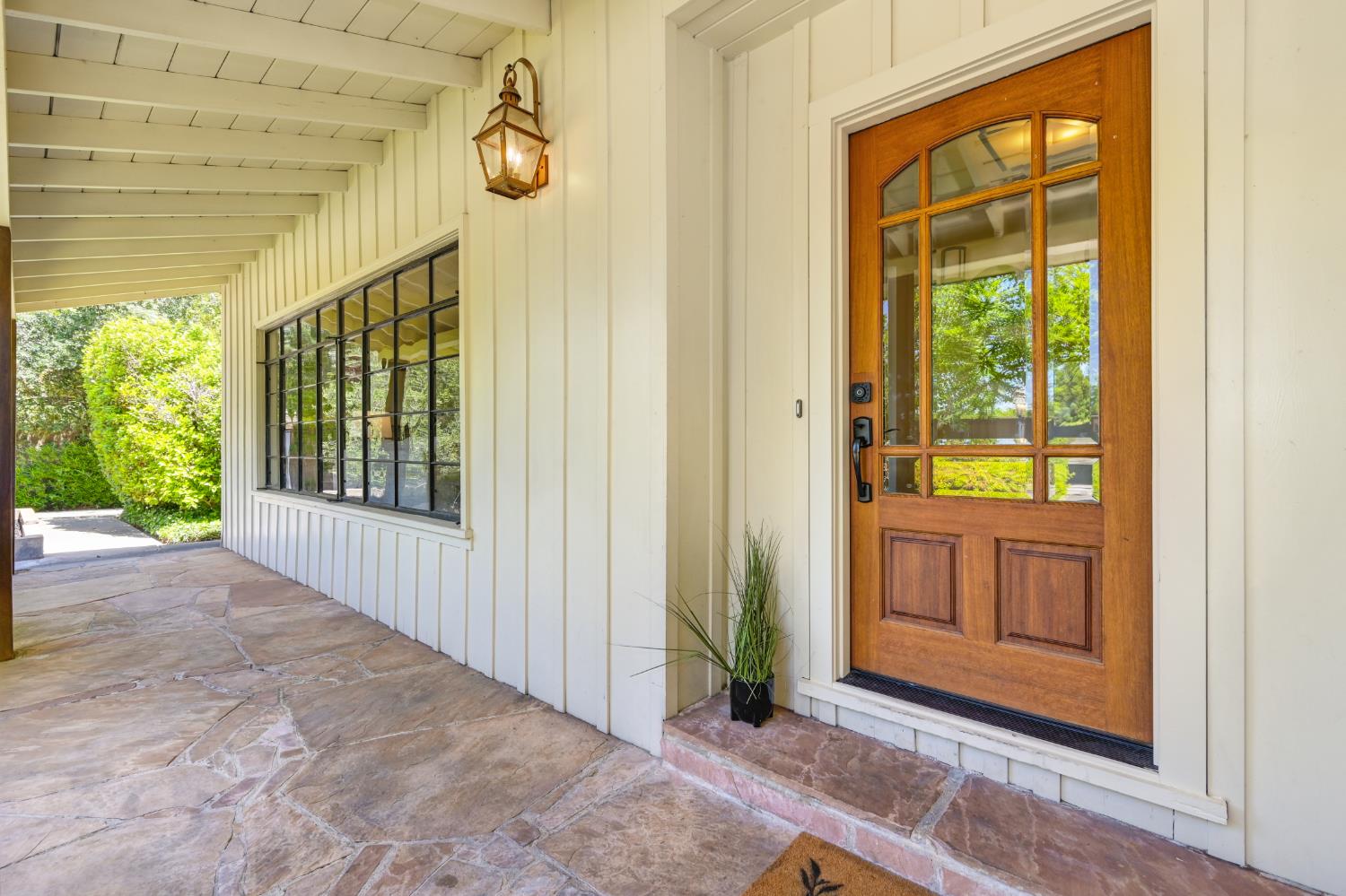 Detail Gallery Image 12 of 64 For 5428 Fair Oaks Blvd, Carmichael,  CA 95608 - 4 Beds | 2 Baths