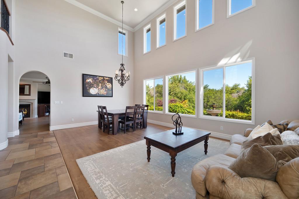 Detail Gallery Image 9 of 37 For 3327 Bordeaux Dr, El Dorado Hills,  CA 95762 - 5 Beds | 3/1 Baths