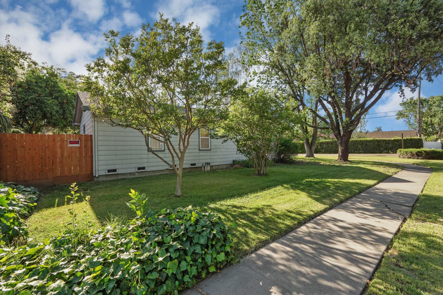 Detail Gallery Image 8 of 47 For 1308 Rivara Rd, Stockton,  CA 95207 - 4 Beds | 2 Baths