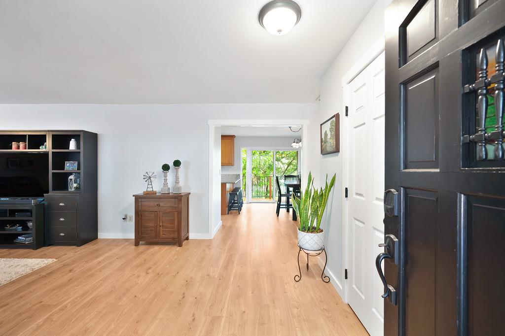 Detail Gallery Image 31 of 90 For 25375 Pineview Dr, Colfax,  CA 95713 - 3 Beds | 2 Baths