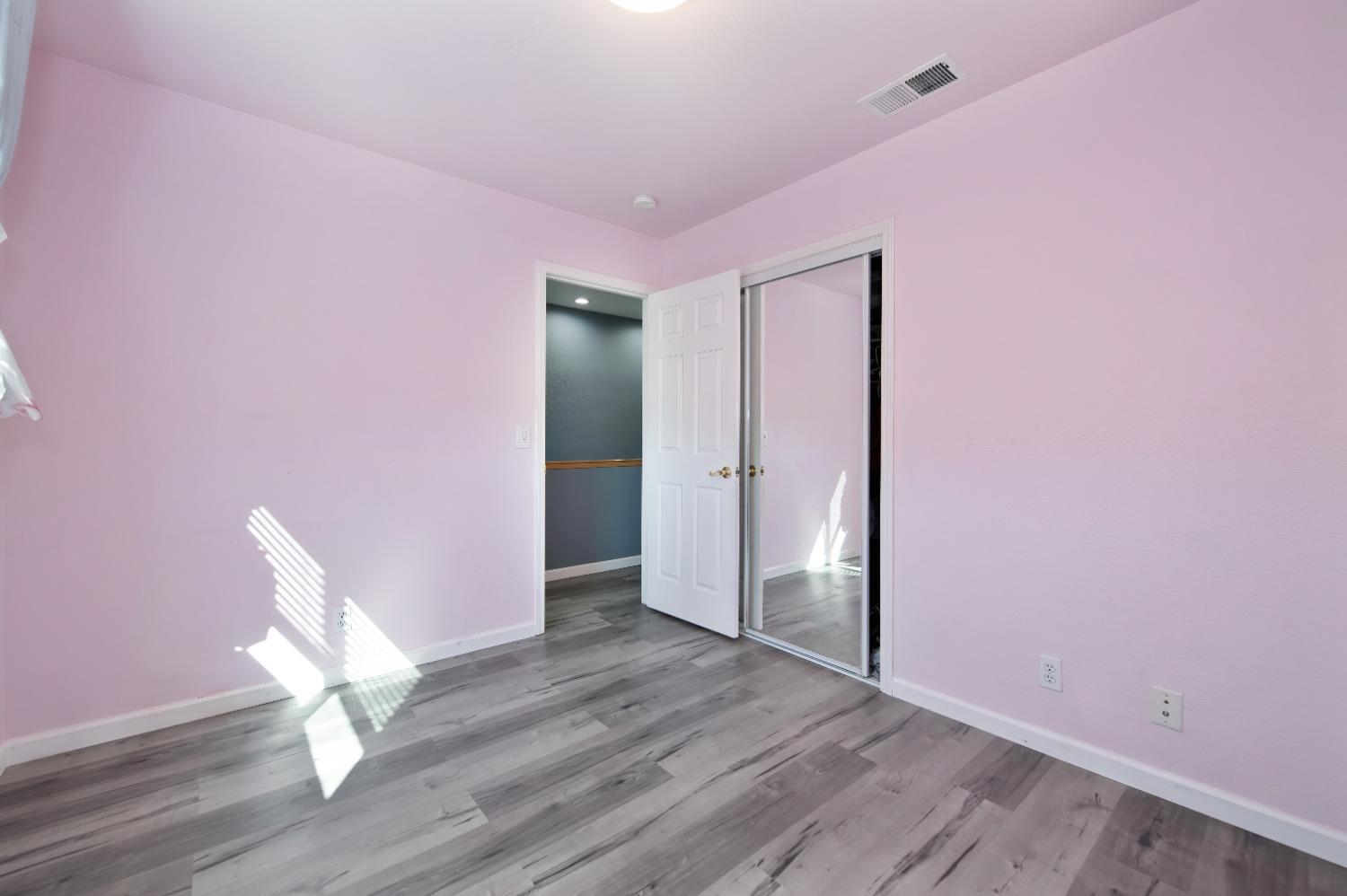 Detail Gallery Image 25 of 42 For 8924 La Margarita Way, Sacramento,  CA 95828 - 4 Beds | 2/1 Baths