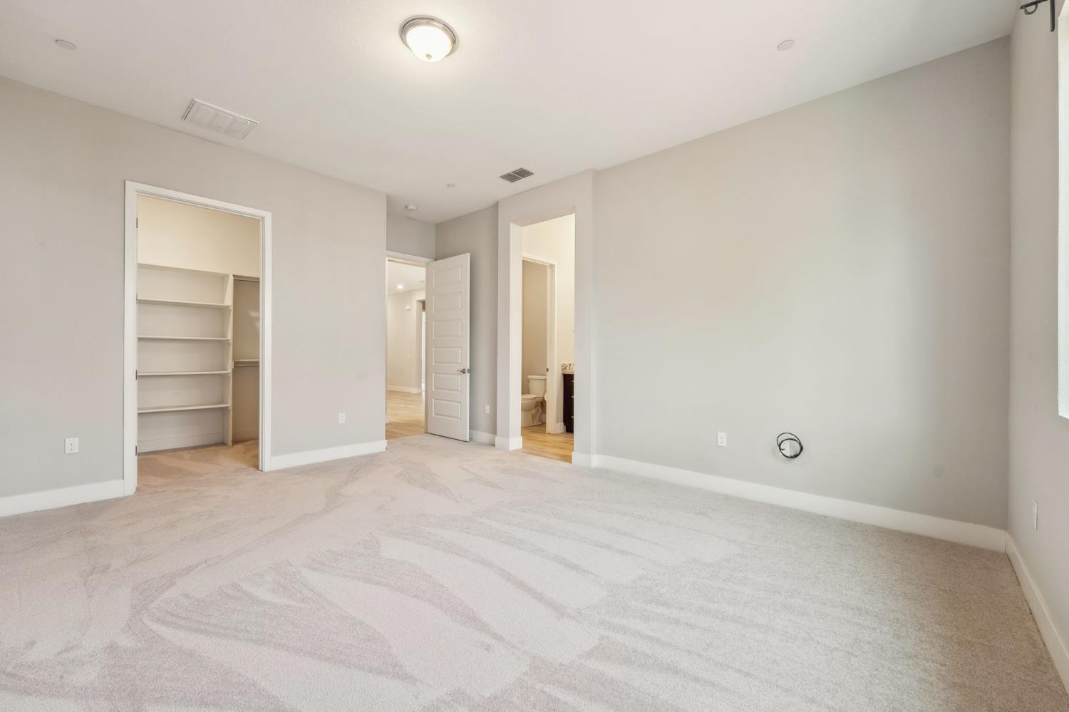 Detail Gallery Image 13 of 22 For 4456 Danube River Ln, Sacramento,  CA 95834 - 2 Beds | 2 Baths