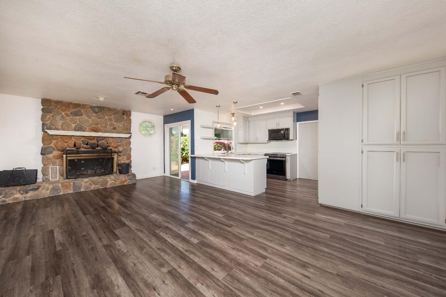 Detail Gallery Image 20 of 56 For 9412 Bonanza Dr, Stockton,  CA 95209 - 3 Beds | 2/1 Baths