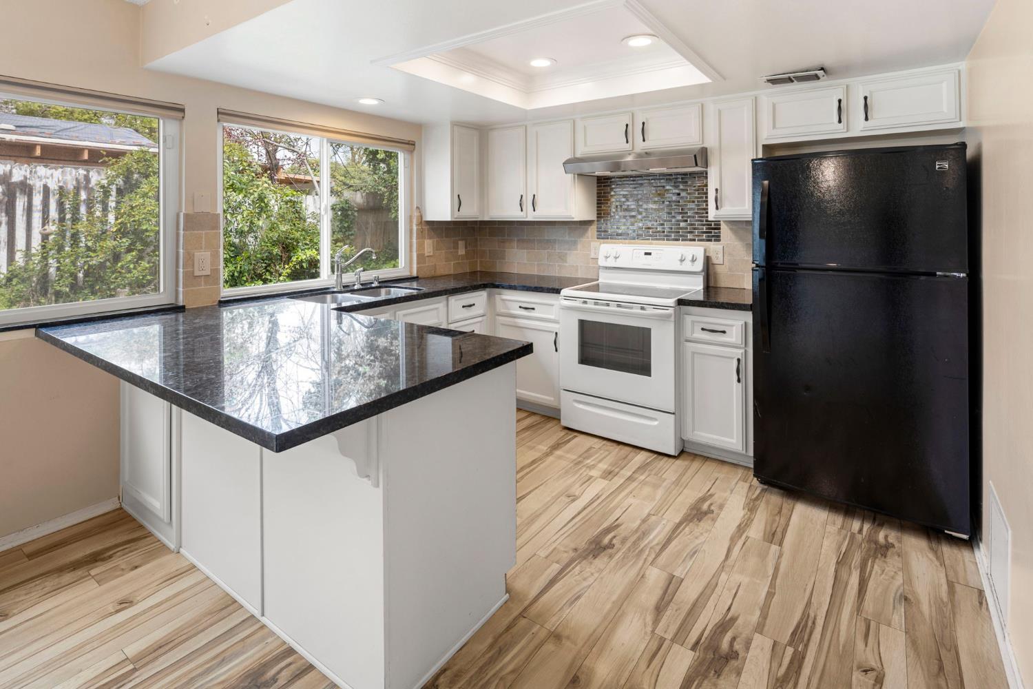Detail Gallery Image 13 of 35 For 7044 Westchester Way, Citrus Heights,  CA 95621 - 4 Beds | 2 Baths