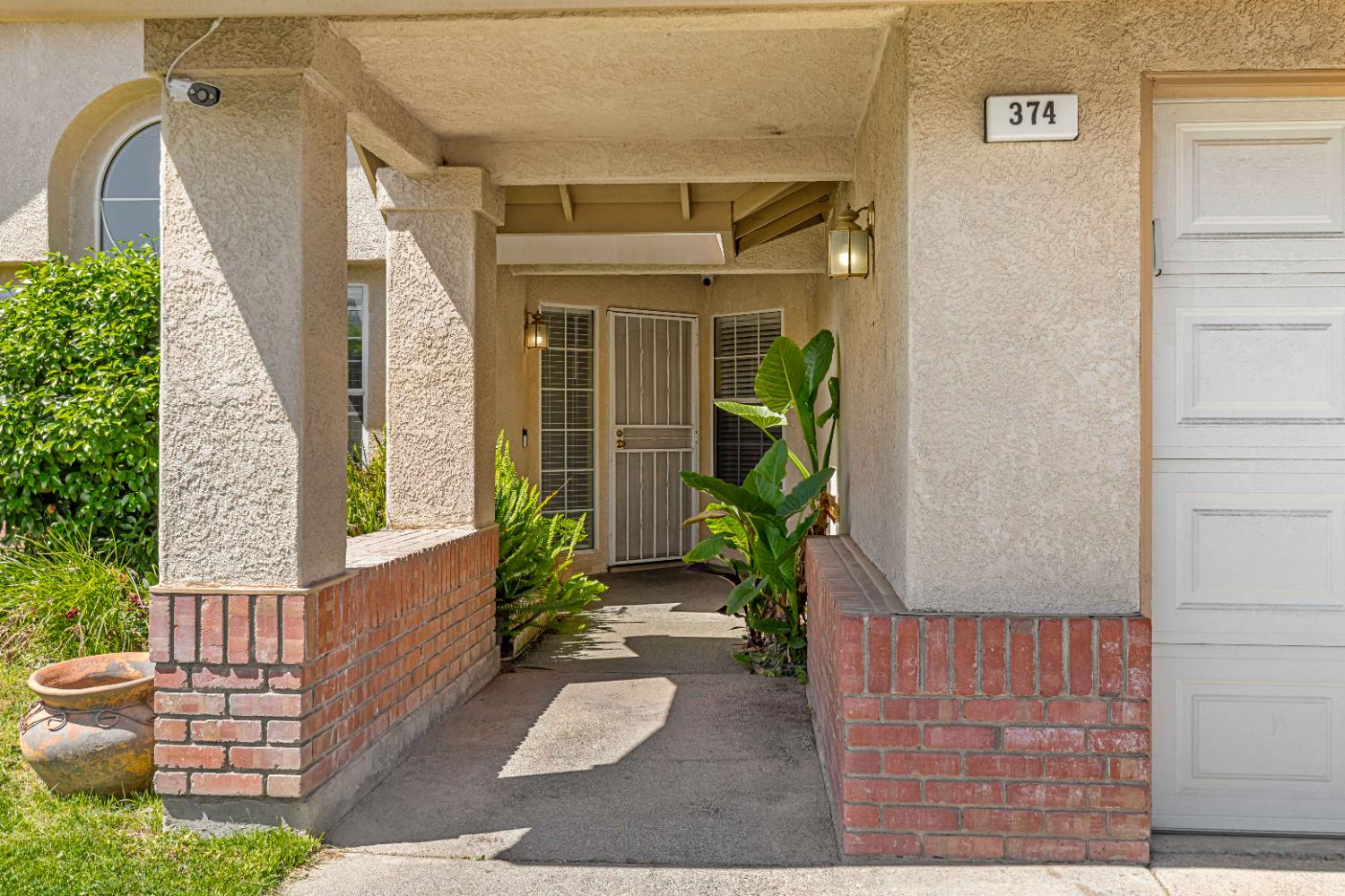 Detail Gallery Image 2 of 42 For 374 Trevor Ave, Oakdale,  CA 95361 - 4 Beds | 2 Baths
