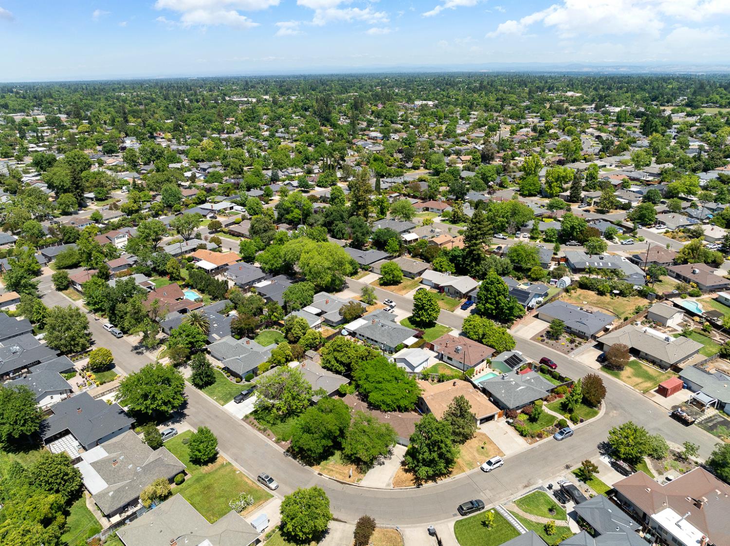 Detail Gallery Image 32 of 32 For 1812 Vesta Way, Sacramento,  CA 95864 - 3 Beds | 2 Baths