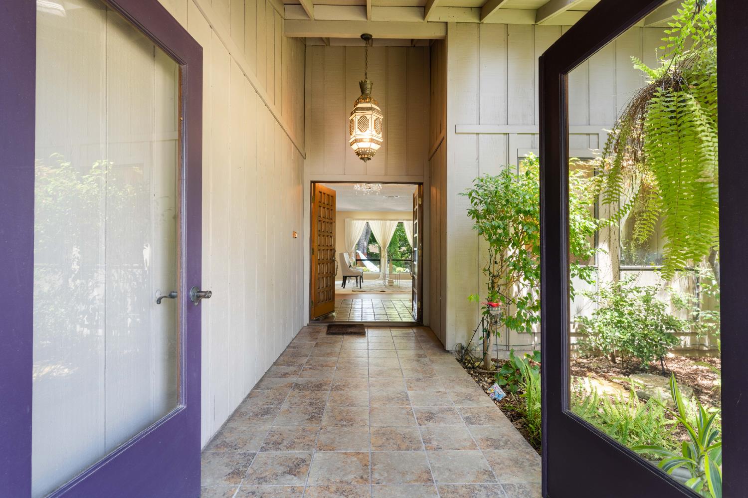 Detail Gallery Image 2 of 52 For 7831 Juarez Way, Fair Oaks,  CA 95628 - 3 Beds | 2/1 Baths