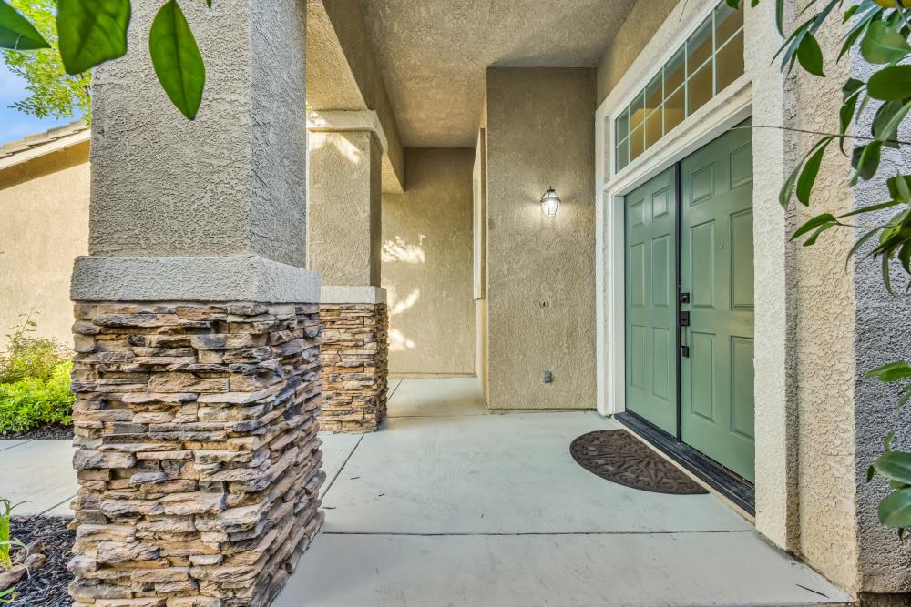 Detail Gallery Image 4 of 58 For 1863 Antares Ct, Folsom,  CA 95630 - 4 Beds | 3 Baths