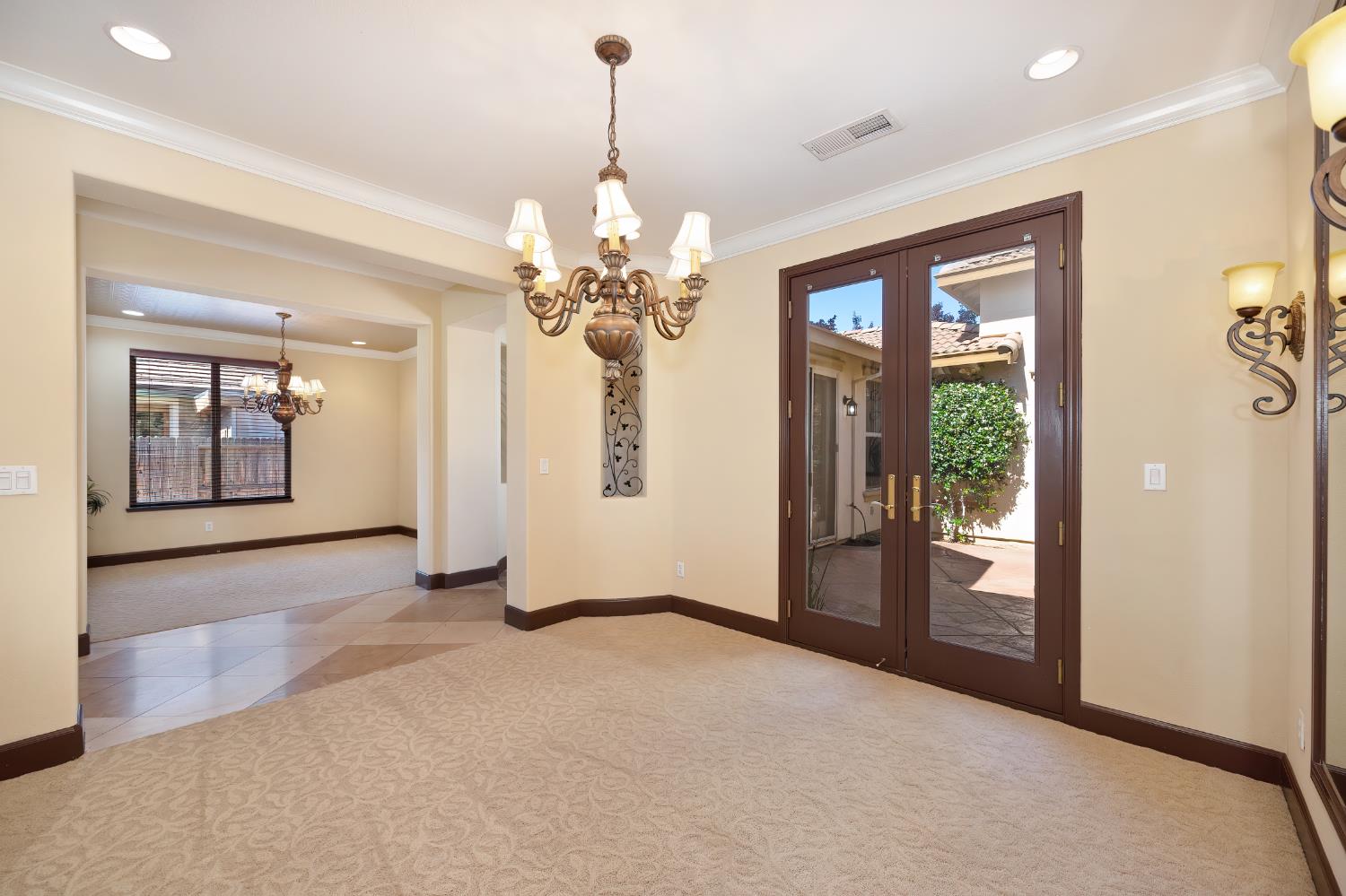Detail Gallery Image 16 of 88 For 620 Castle Oaks Dr, Ione,  CA 95640 - 4 Beds | 2/1 Baths